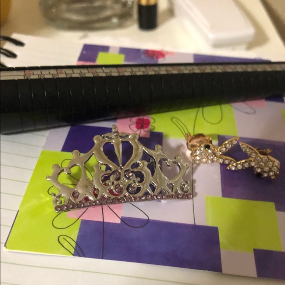 6/25$ Silver Broach Men Holding UP a woman. #Pink Saphh - Picture 9 of 11